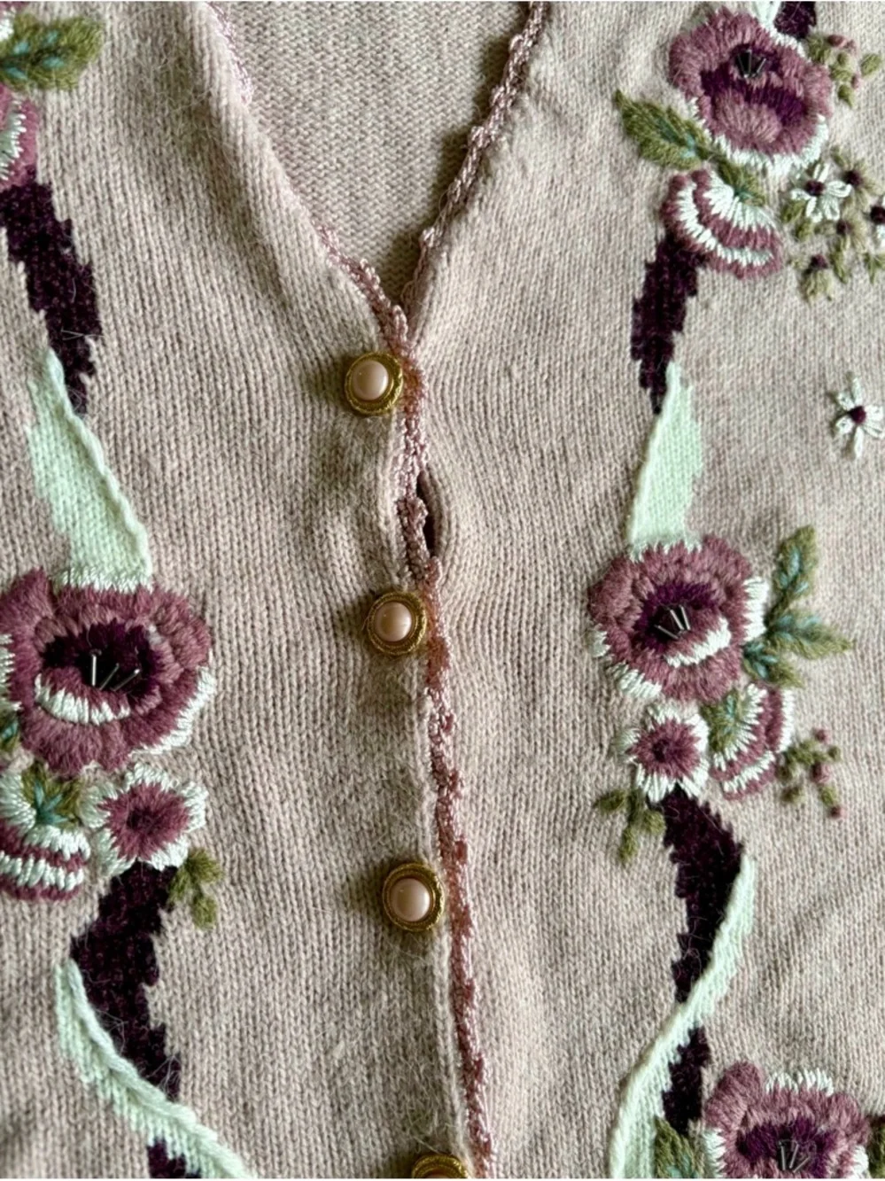 Cottagecore sweater vest - Picture 5 of 9